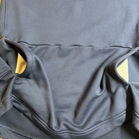 Under Armour Blue and Yellow Notre Dame Hoodie, Boys, Size Small - Picture 2 of 4